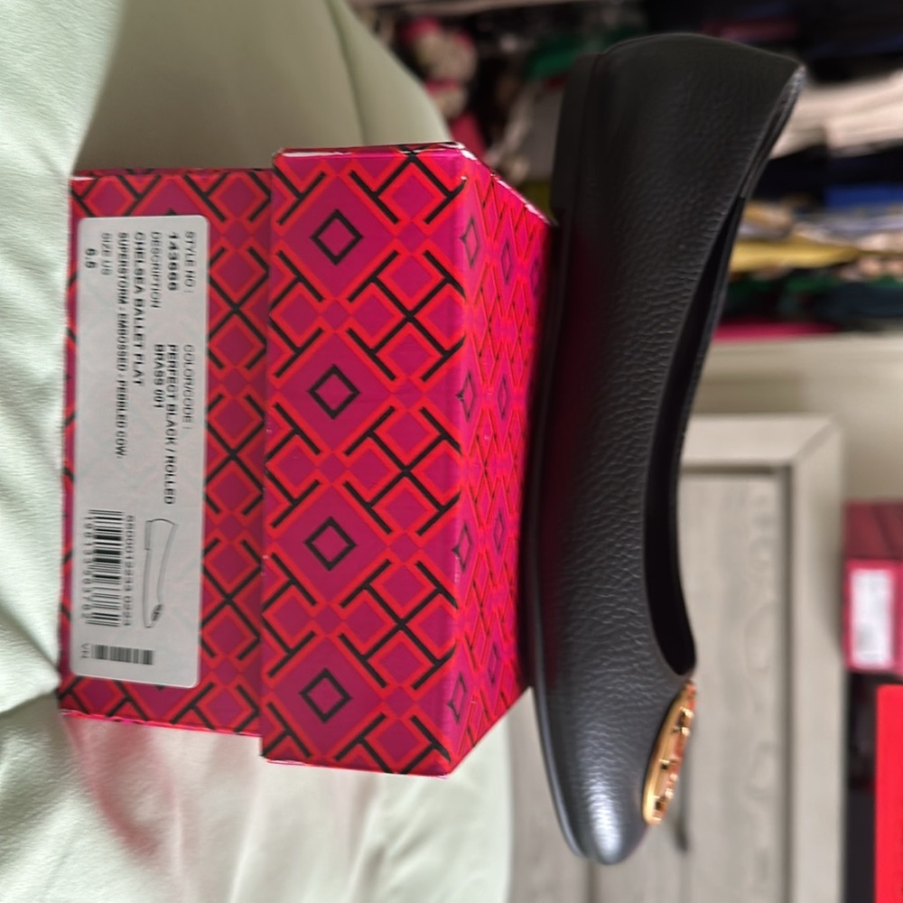 Flat shoes barely wear it - Picture 2 of 6